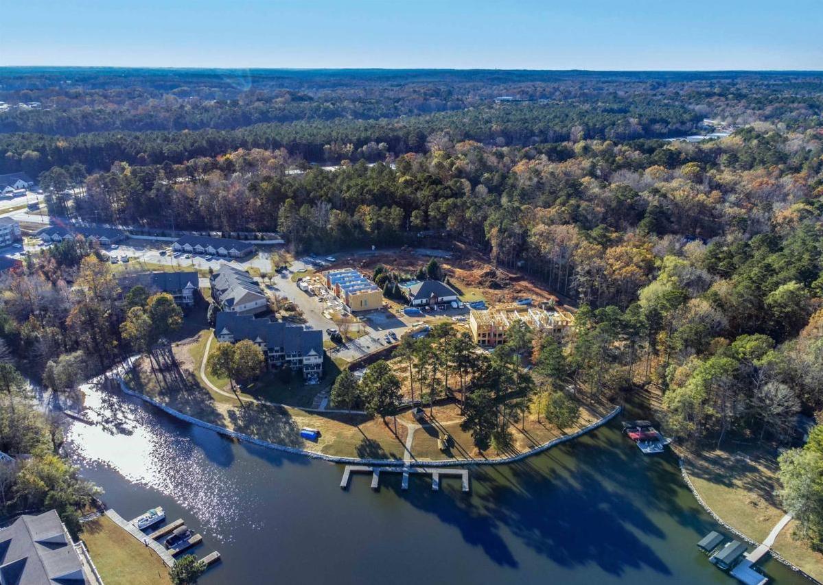New community on Lake Oconee