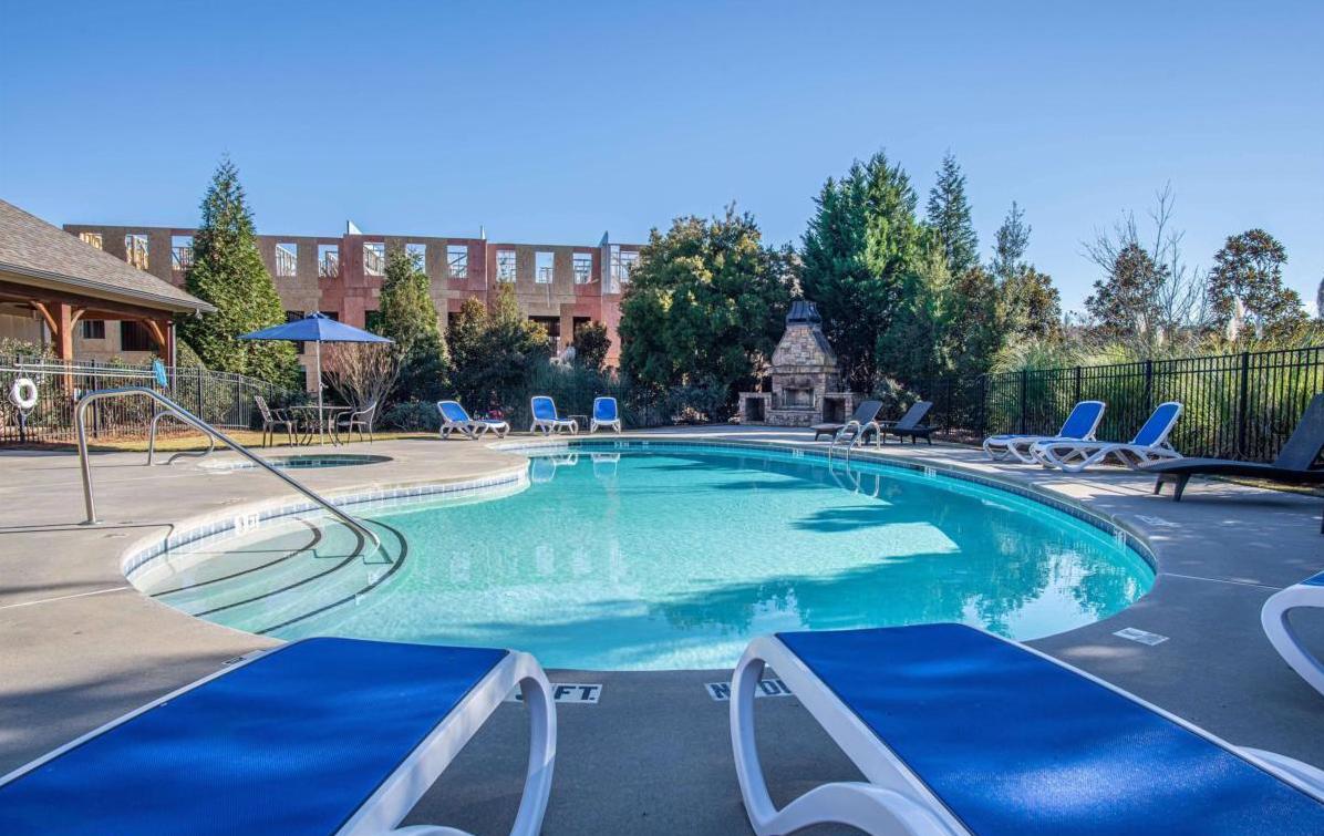 Resort-style amenities