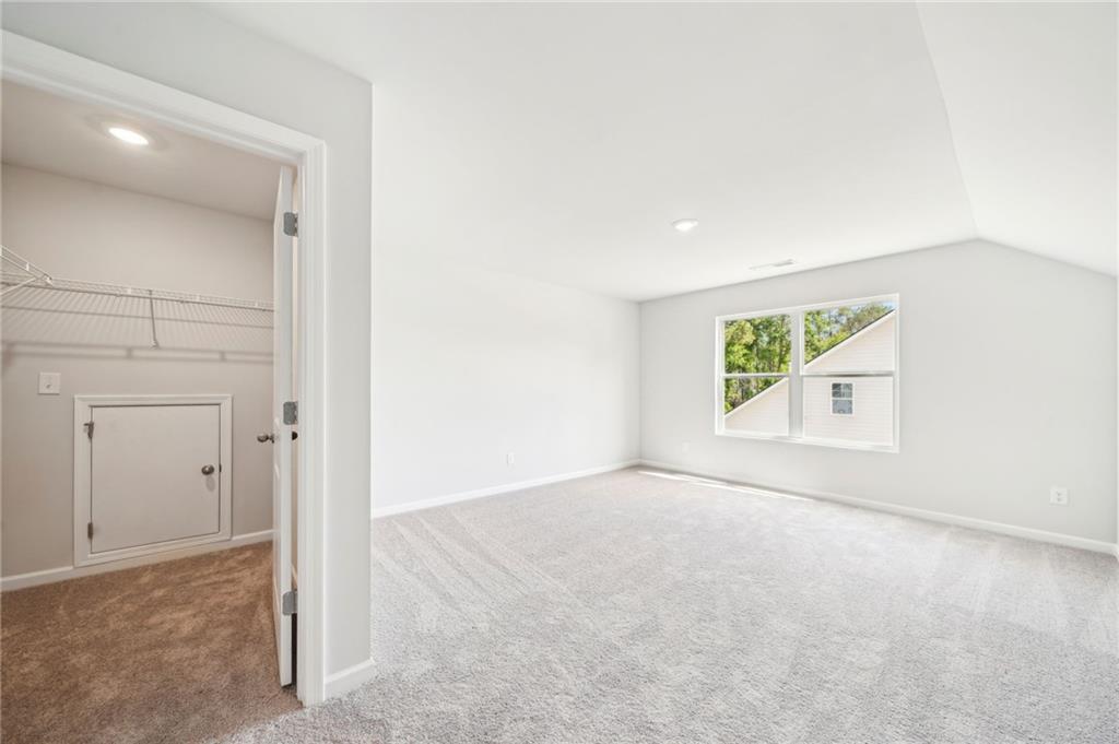 Empty flex space in a Direct Residential Communities home, ready to adapt to your needs