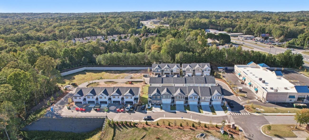 Aerial view of Chastain Heights townhome community in Woodstock, GA.