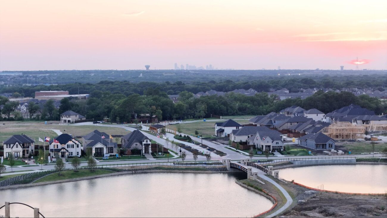 A fall sunset in Dallas, TX